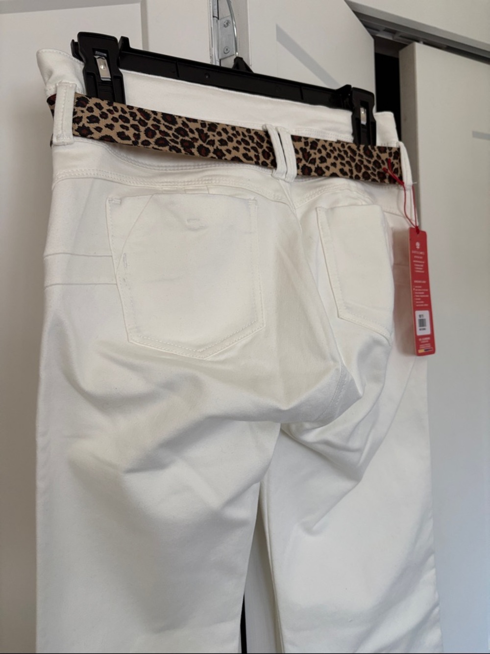 NWT [Bartolomeo] Columbian White Stretch Flare Jeans & Belt Women’s US 4/6 - Picture 8 of 15
